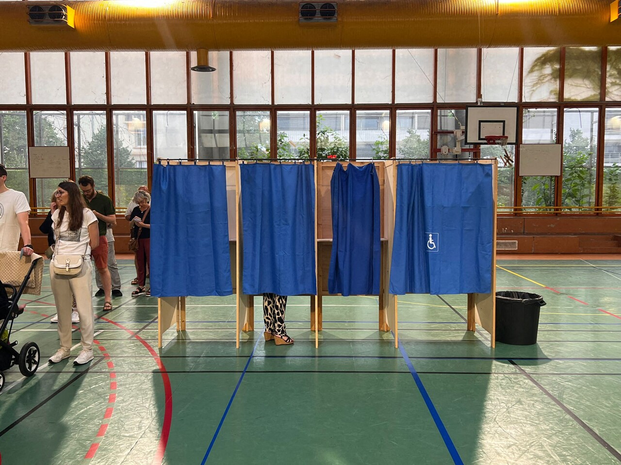 la loi pour changer le mode de scrutin adoptée par l'Assemblée