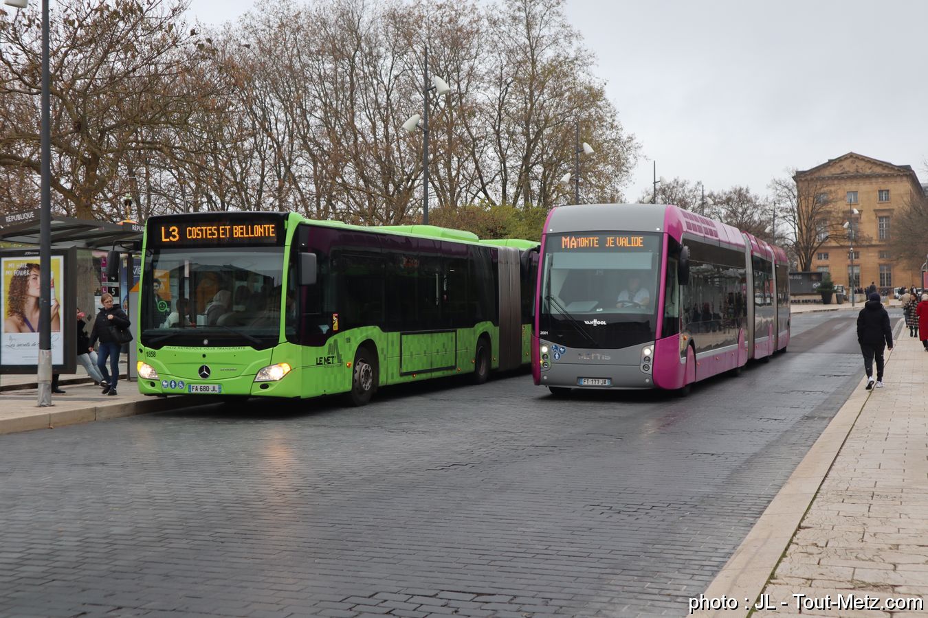 Une bibliothèque numérique dans les bus pour Le Livre à Metz 2025