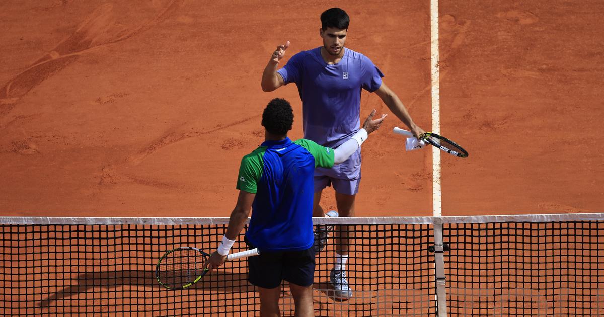 qualifié pour les demi-finales, Arthur Fils aura le droit à une revanche face à Carlos Alcaraz à Barcelone