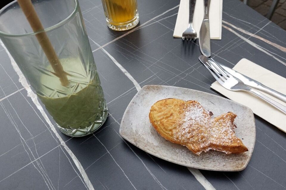 Parmi les spécialités : le taiyaki, un gâteau japonais en forme de poisson.
