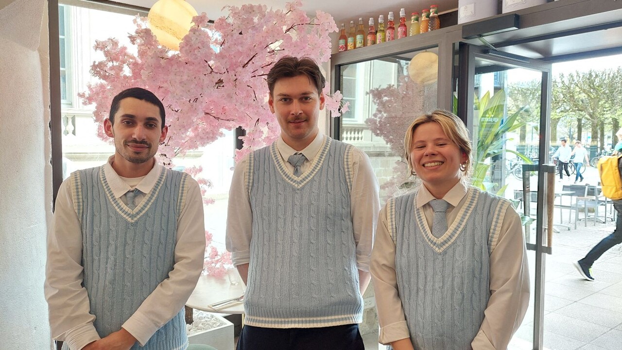 ce nouveau café-restaurant sert des plats et des pâtisseries japonaises