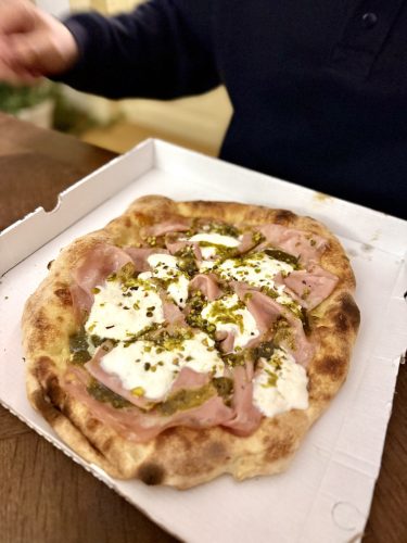 Capricciosa pizzaIMG_3004
