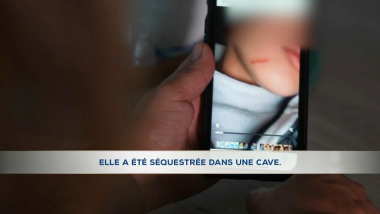 Une mère de famille toulousaine montre une vidéo envoyée par les proxénètes marseillais de sa fille.