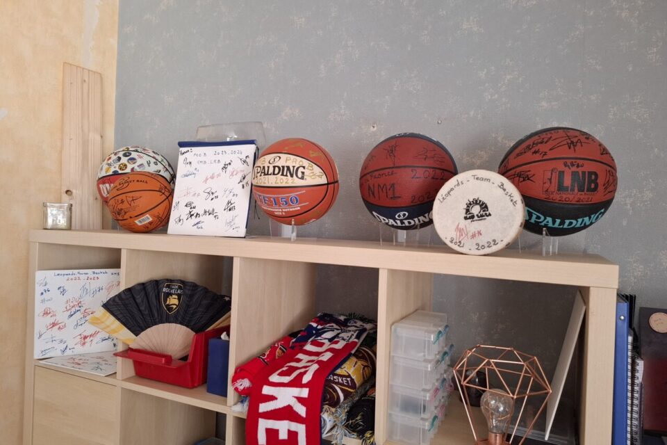 La fan aimerait agrandir sa collection.