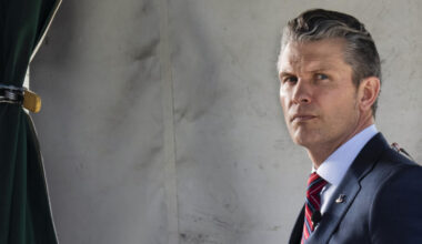 le directeur de la NSA limogé, enquête sur le ministre de la Défense