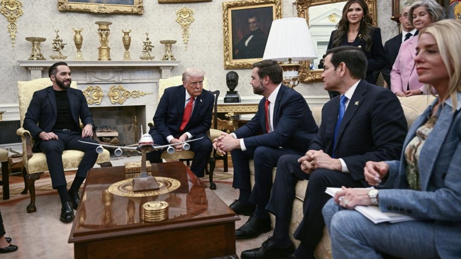 Donald Trump n’a pas apprécié la question de cette journaliste star de CNN dans le Bureau ovale