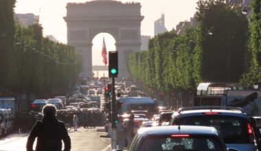 Paris :sur les Champs-Élysées, une célèbre maison de café marocaine prépare son ouverture