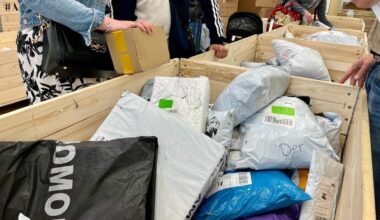 jusqu'à 2 tonnes de colis mystères à saisir dans cette galerie commerciale
