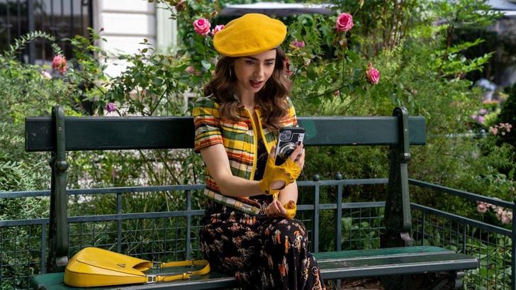 Lily Colins dans la saison 2 d’« Emily in Paris ». 