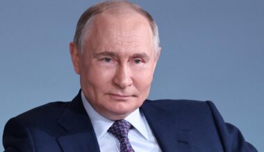 Vladimir Poutine affirme que des «citoyens français» se battent «aux côtés de la Russie»
