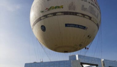 Après trois mois d'absence, le ballon Generali flotte à nouveau dans le ciel de Paris