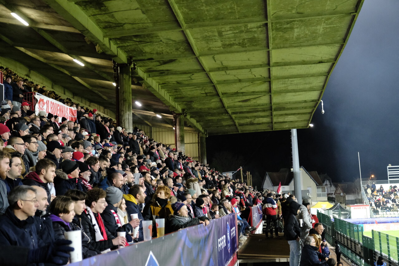 Derby QRM - FCR. Un supporter en garde à vue après un geste d'une « particulière gravité » contre l'arbitre