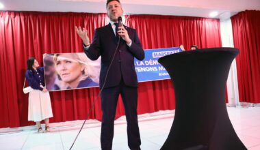 avant le meeting à Paris dimanche, 500 personnes se rassemblent à Marseille