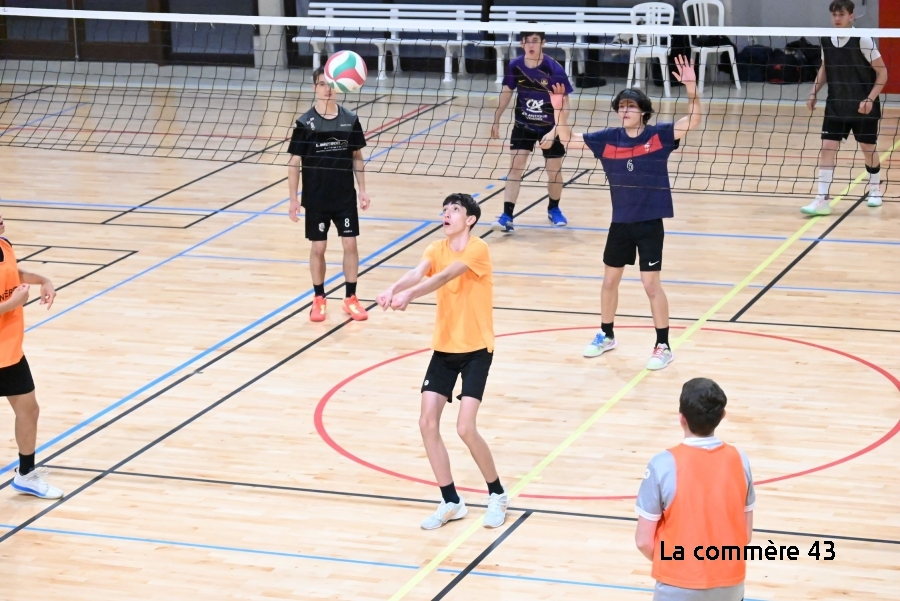 Monistrol-sur-Loire : un tournoi pour jouer à la fois au hand et au volley