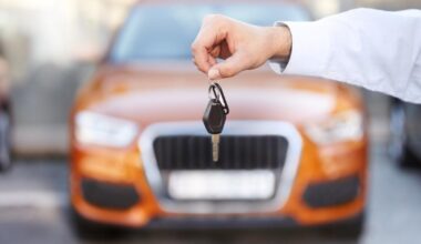 louer une voiture en France coûtera encore très cher