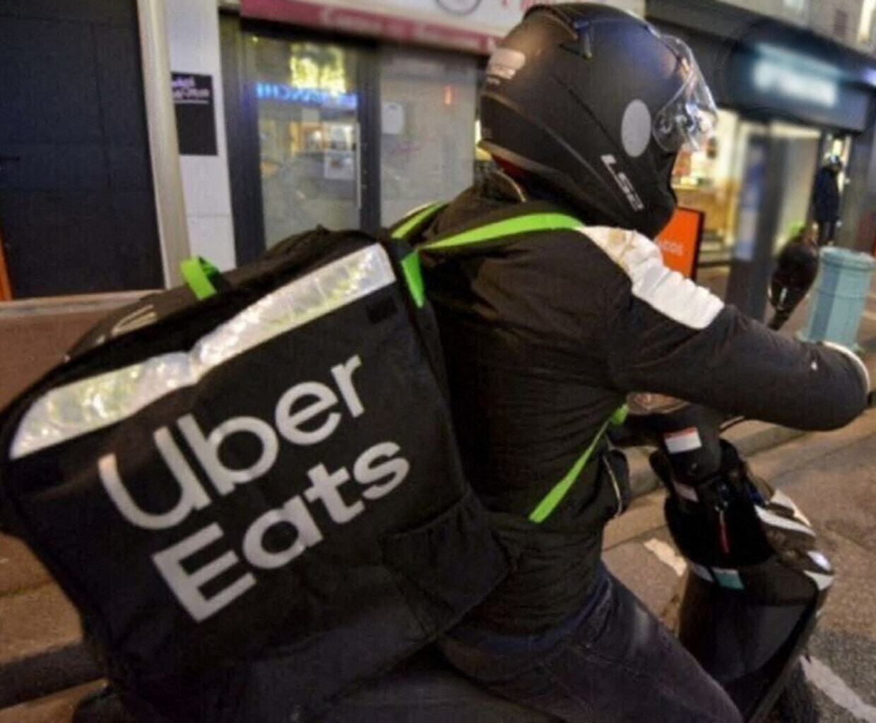 Près de Grenoble. Commander sur Uber Eats, c'est désormais possible dans cette petite ville