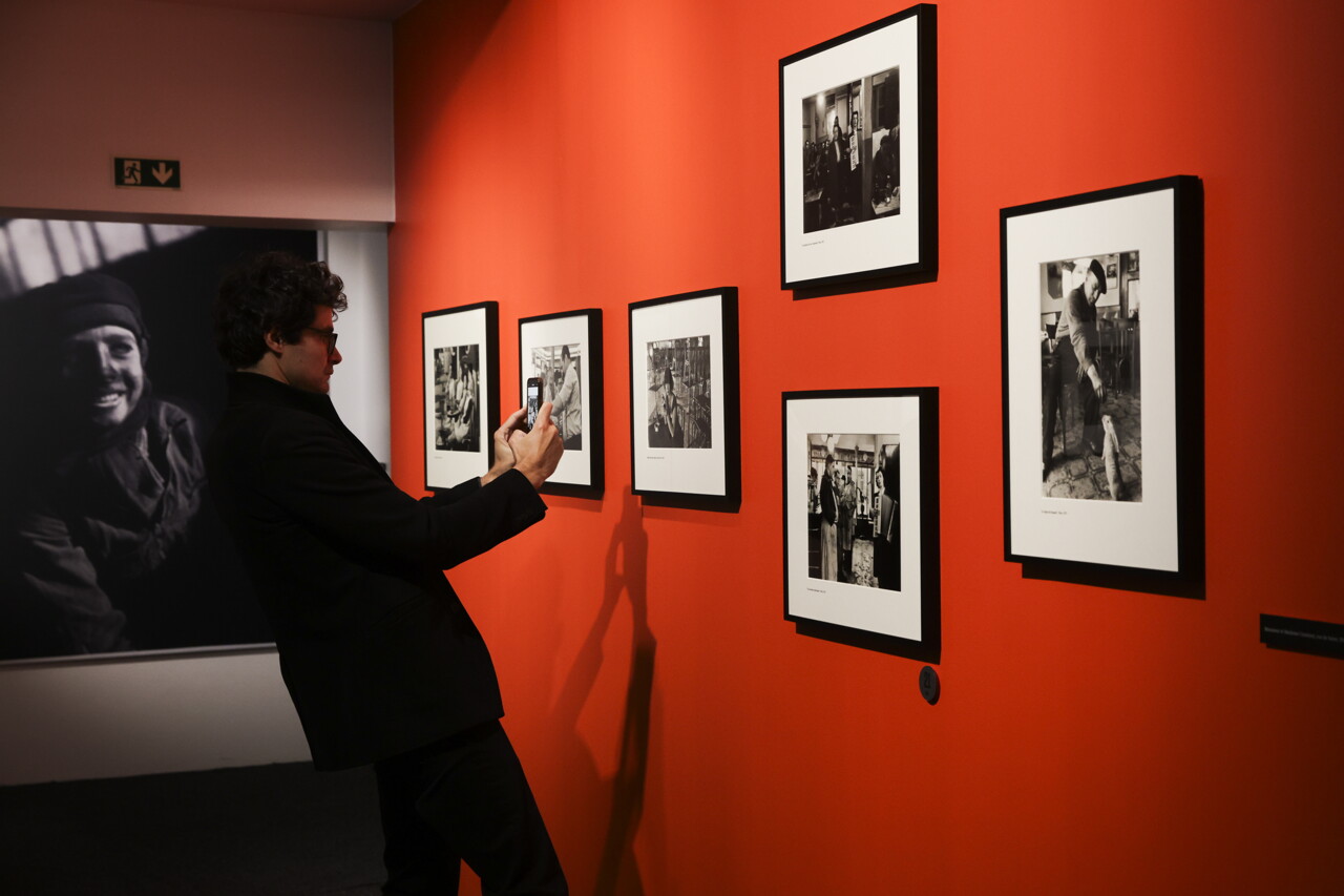 pourquoi la rétrospective Robert Doisneau à Paris est immanquable