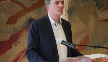 Grenoble. Le maire Éric Piolle veut baisser l'âge du droit de vote aux municipales