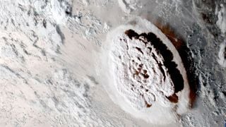 À la surprise des scientifiques, l’éruption du Hunga Tonga a refroidi l’hémisphère sud. Comment est-ce possible ? 