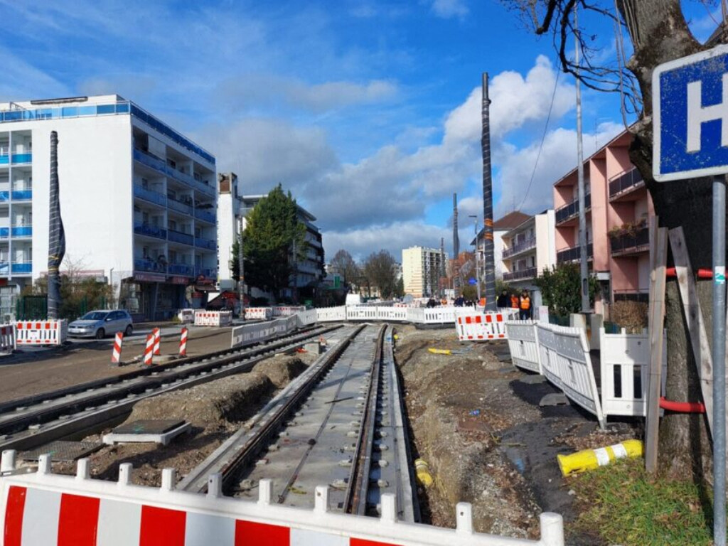 la mise en service annoncée pour novembre 2025