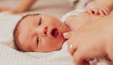 Un couple d’Américains frottait les gencives de leur fille de 4 mois avec de l’alcool, le bébé est décédé