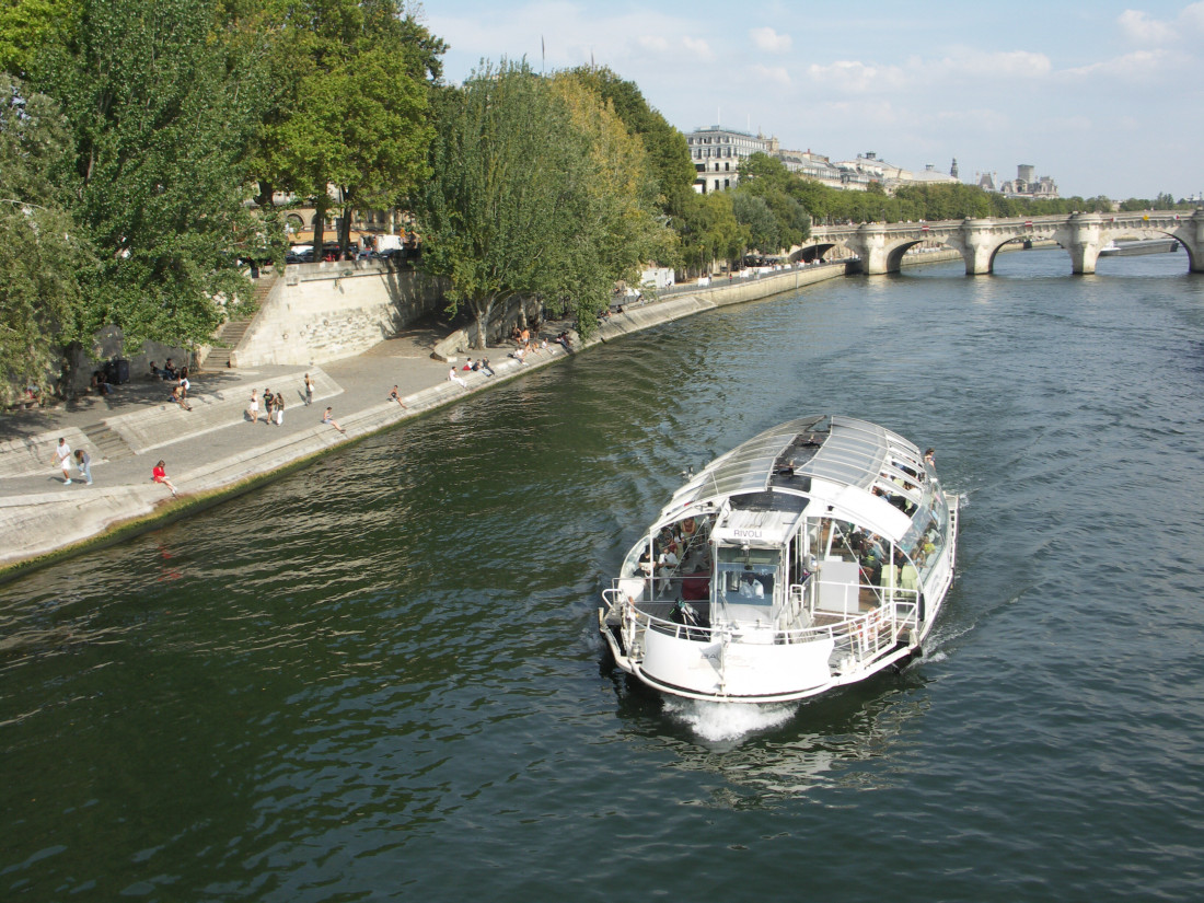 Le transport fluvial de passagers se développe sur la Seine