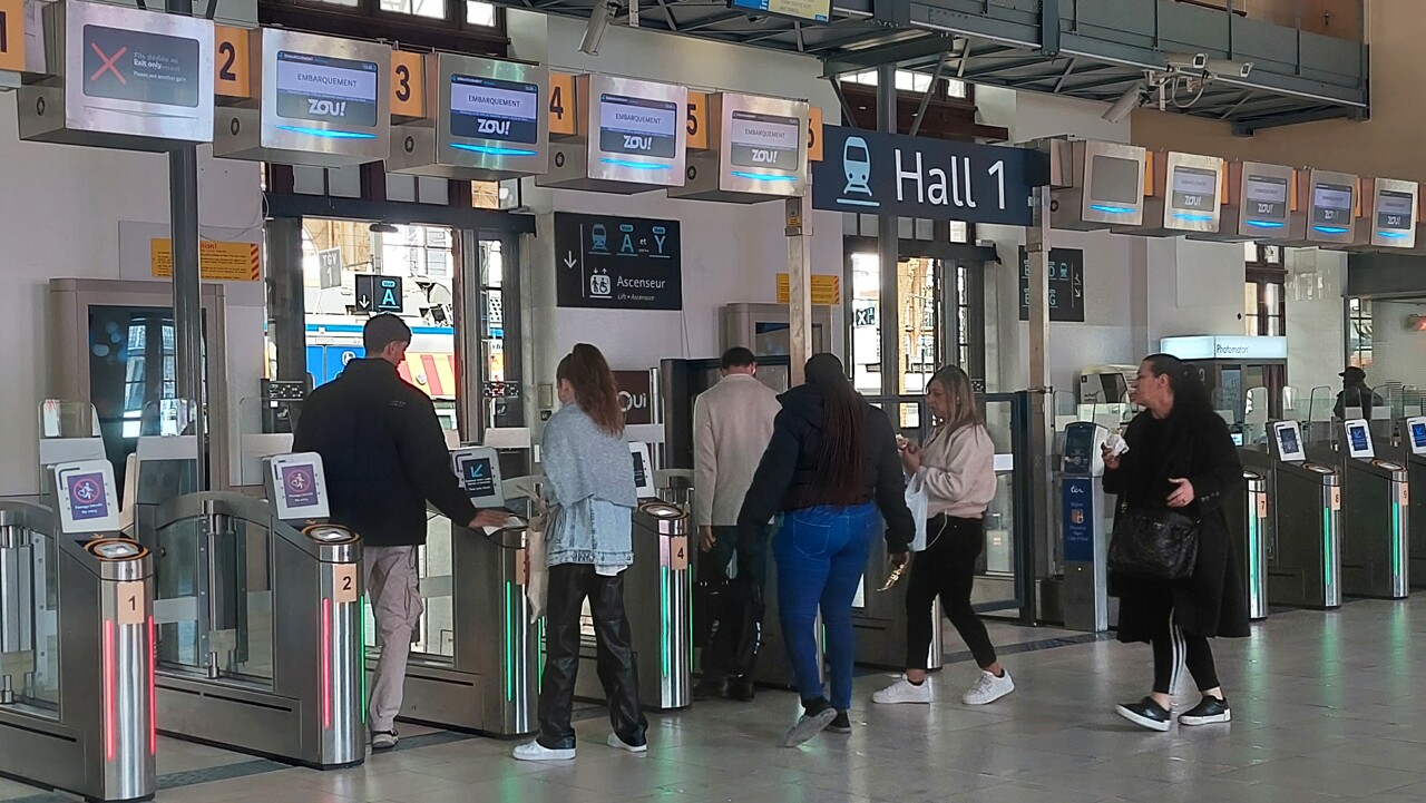 SNCF à Nice. Le trafic à l'arrêt à cause des intempéries : aucun train ne circule