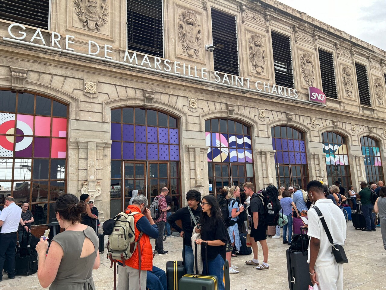 Marseille. Le trafic des trains arrêté d'urgence à la gare Saint-Charles, ce qu'il se passe