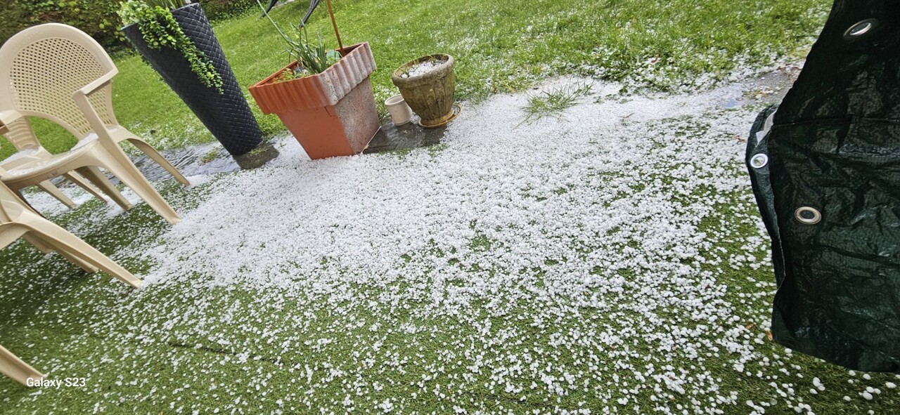 un orage de grêle intense immortalisé par les habitants près de Grenoble