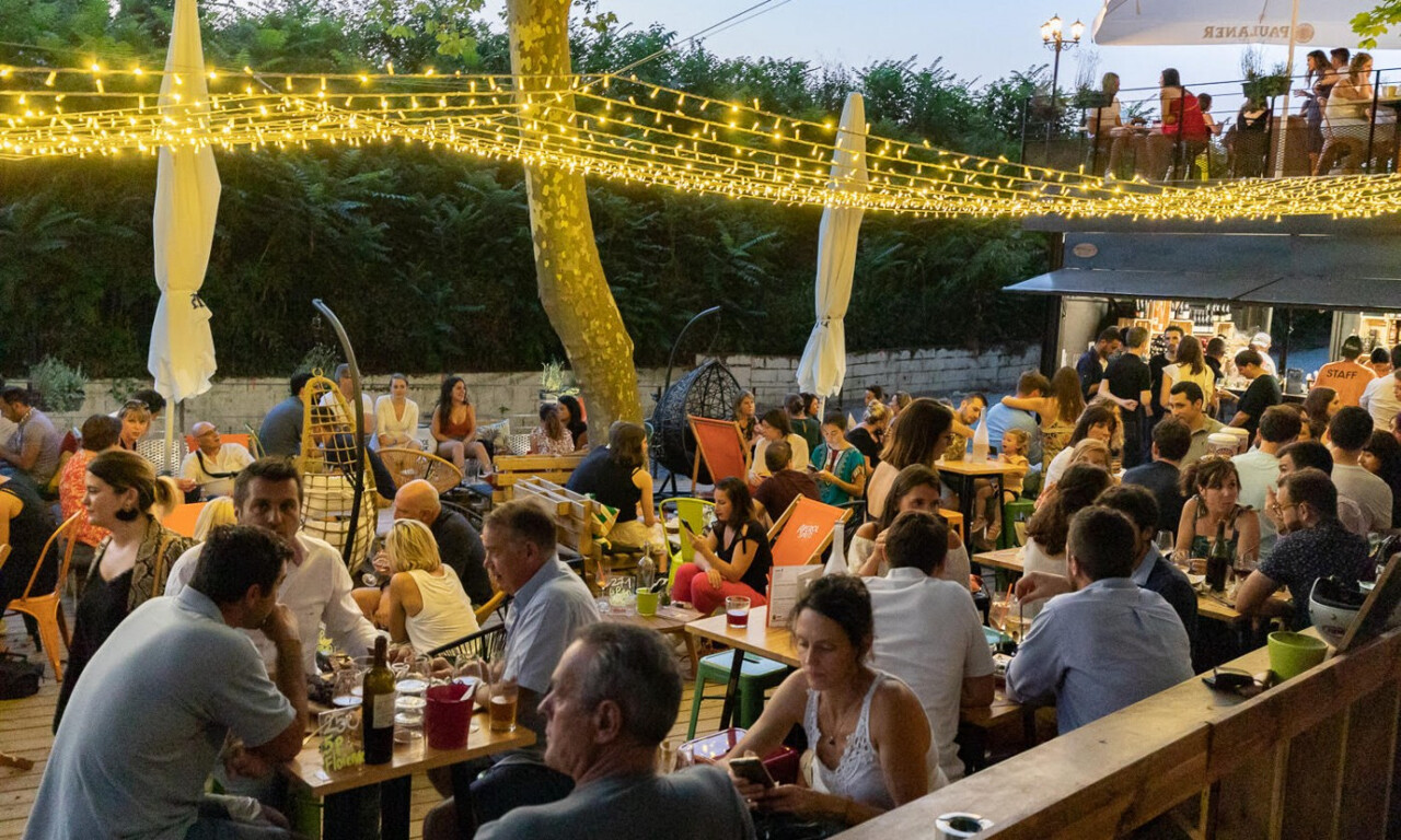 Toulouse. Nichée dans un cadre bucolique, cette guinguette rouvre ses neuf terrasses avec des nouveautés