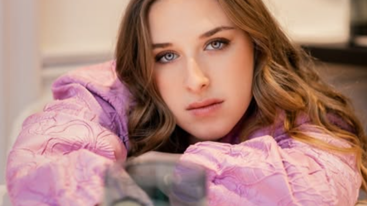 dépassée par les événements lors de son concert à Lille, la chanteuse réagit !