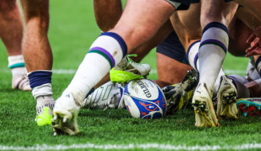 tous les résultats des matchs en retard, et les classements mis à jour