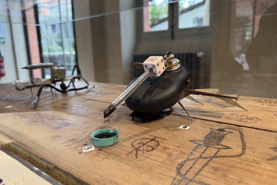 Du matériel artisanal, de fortune pour tatouer, qui ne respecte pas toujours les conditions d'hygiène 