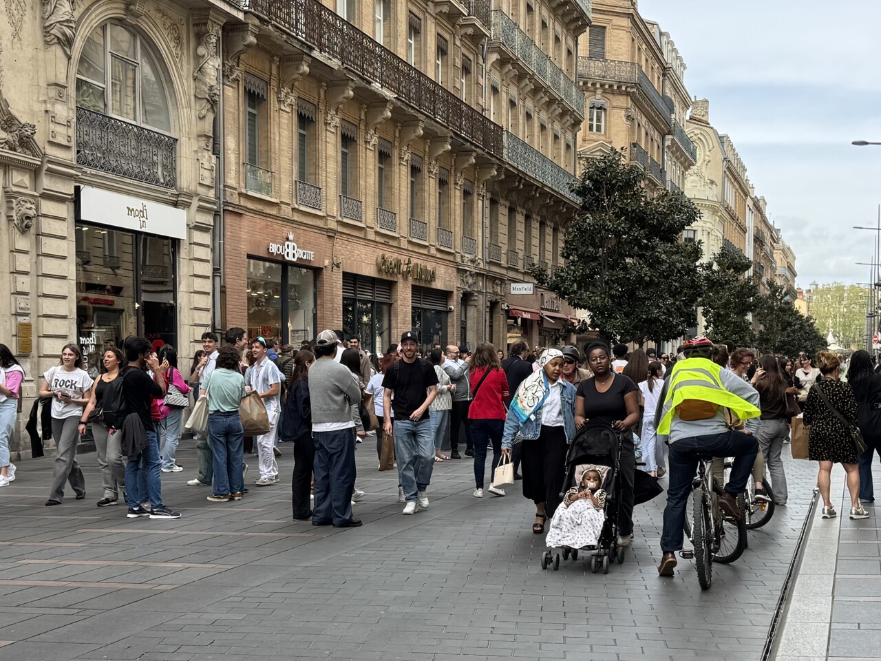 la confusion règne rue d'Alsace