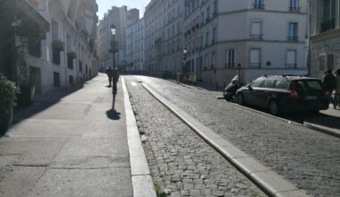 à Paris, la butte Montmartre impatiente d'accueillir le Tour de France