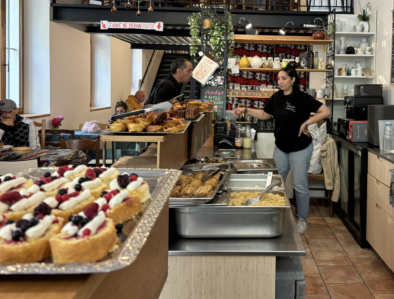 Marseille. Ce restaurant atypique détonne, des plats généreux et faits-maison à 8 euros