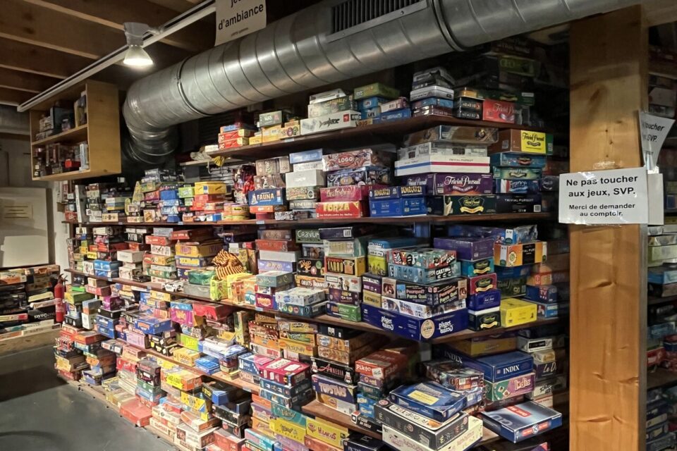 À la Baraka Jeux, près de 6000 jeux sont à disposition pour toutes les générations.