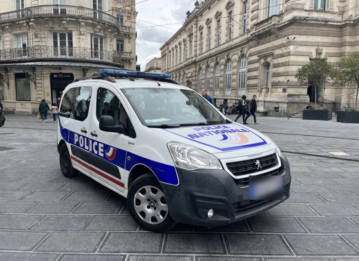 poignardé lors d’une livraison de stupéfiants fixée sur les réseaux sociaux