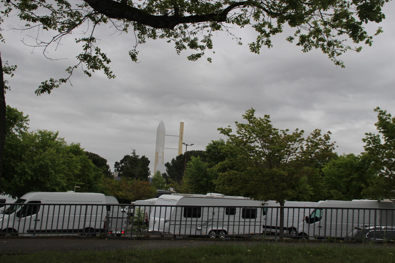 les gens du voyage occupent le principal parking