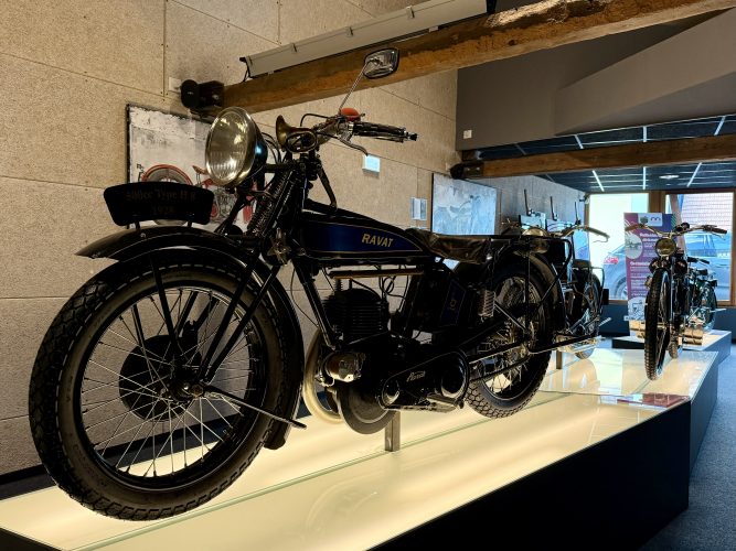 Moto Ravat Grange à Bécanes 3