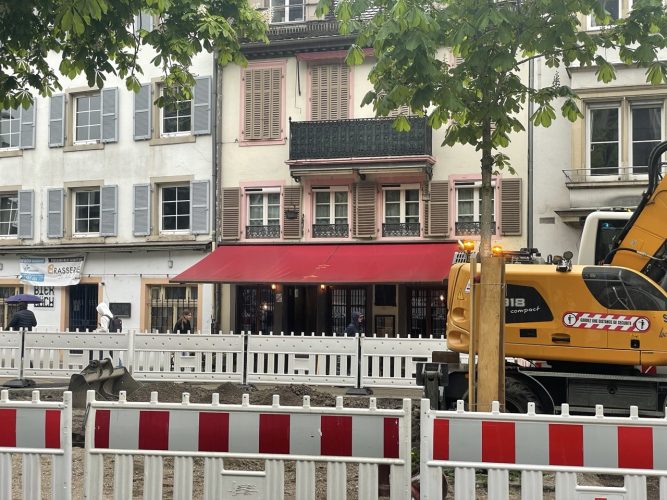 travaux halles adamson pub