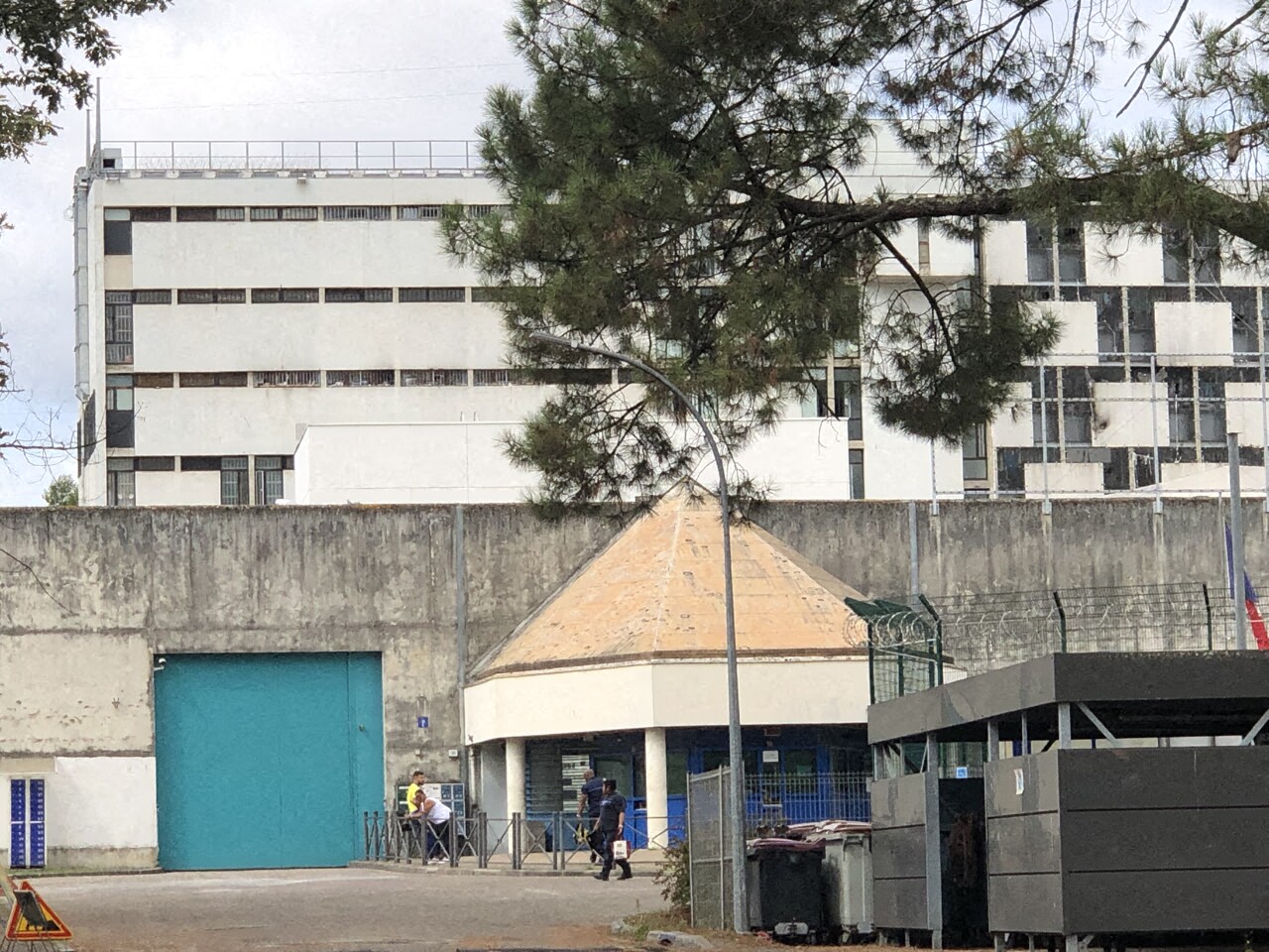 Deux Bordelais parmi les Français interpellés pour avoir attaqué des prisons : que s'est-il passé ?