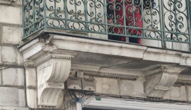 une passante inquiète donne l'alerte