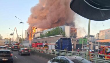 Gigantesque incendie d'un centre de tri à Paris : les fumées sont-elles toxiques ?