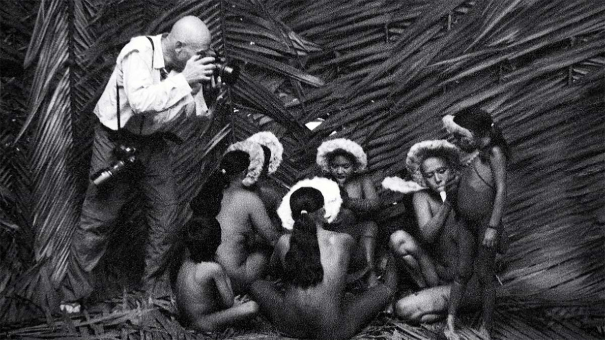 Il est normalement interdit de les approcher, mais ce photographe l’a fait: découvrez les rares clichés de tribus isolées d’Amazonie