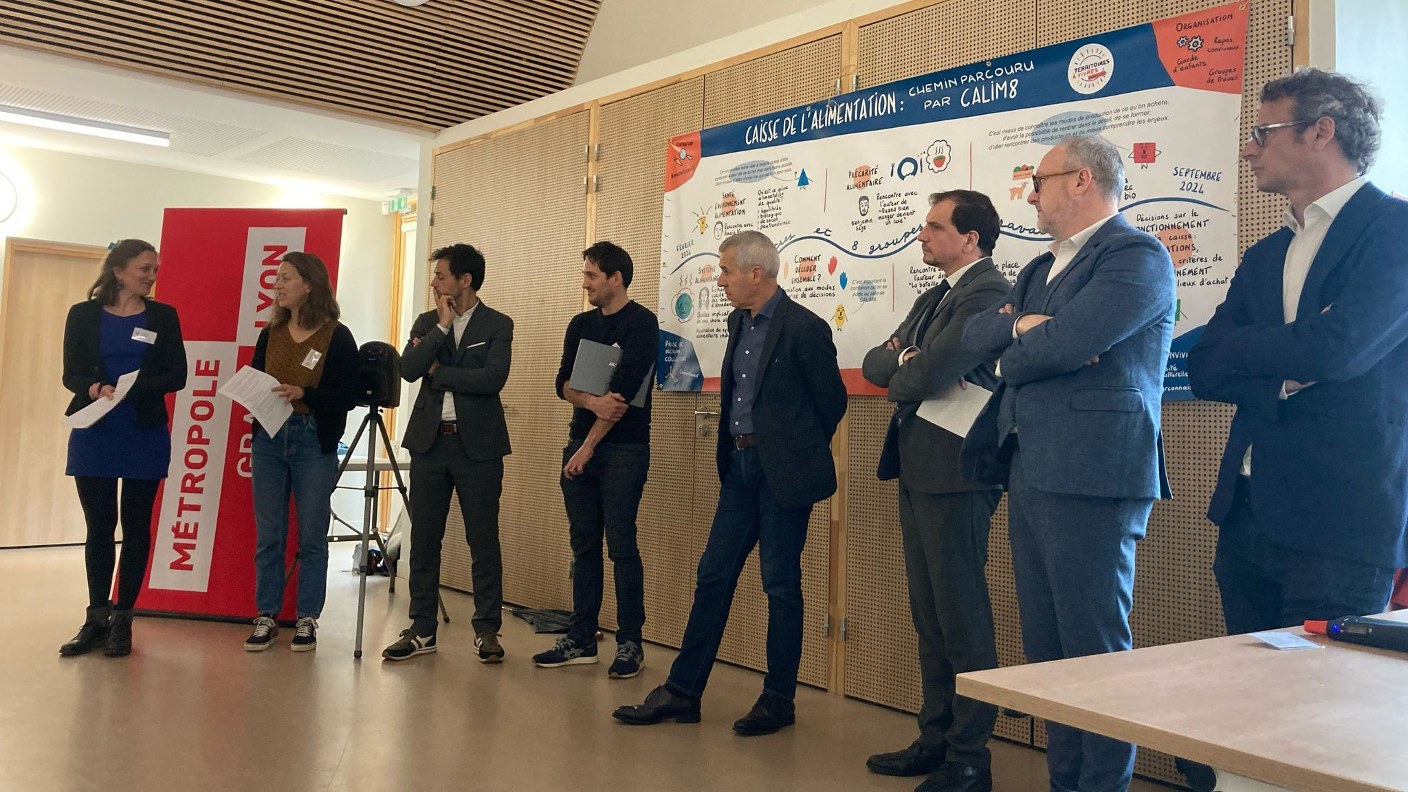 © Territoires à vivres et Grand Lyon - Les porteurs, financeurs et partenaires de la caisse d'alimentation ont fait un point d’étape à six mois de l'expérimentation en faveur d'une alimentation saine, choisie et de qualité.