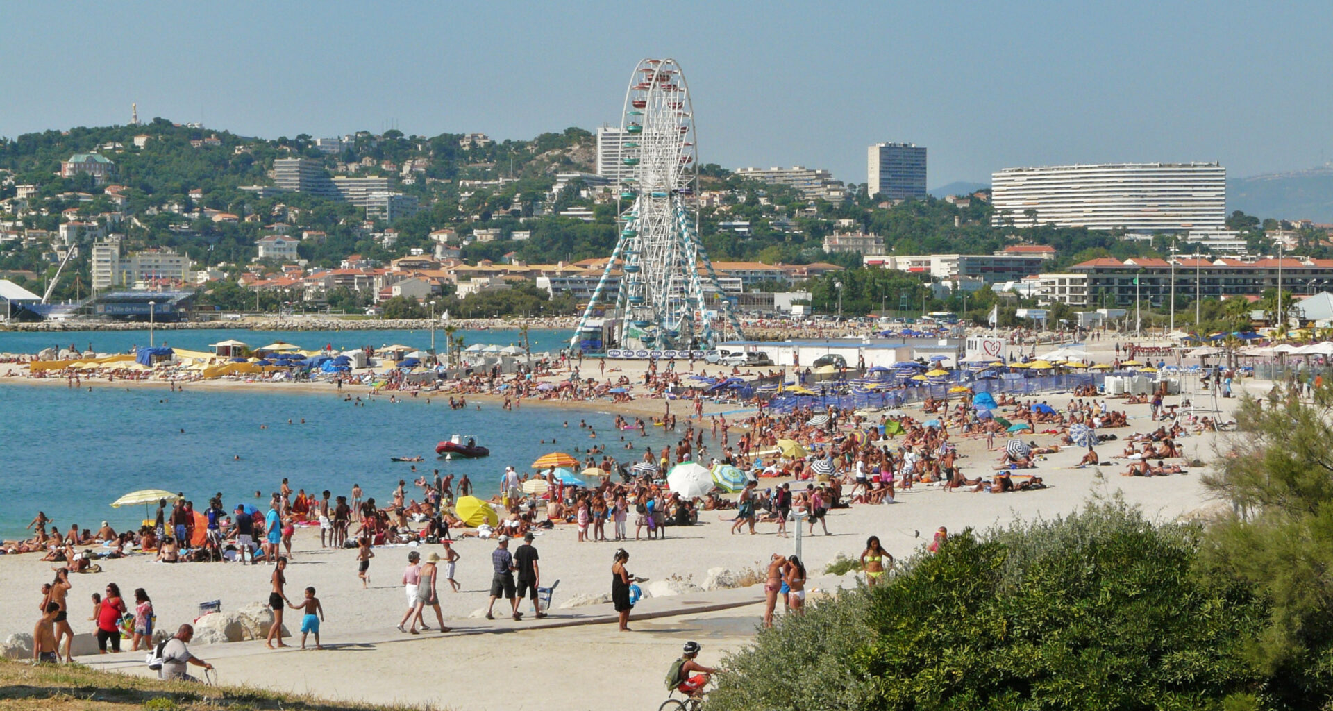 © DR - La plage du Prado, aménagée à la fin des années 1970 avec les déblais du chantier du métro.