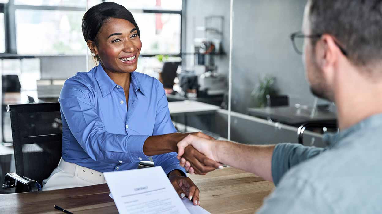 © Shutterstock - L'enquête BMO de France Travail Île-de-France a montré une dynamique de recrutement soutenue.