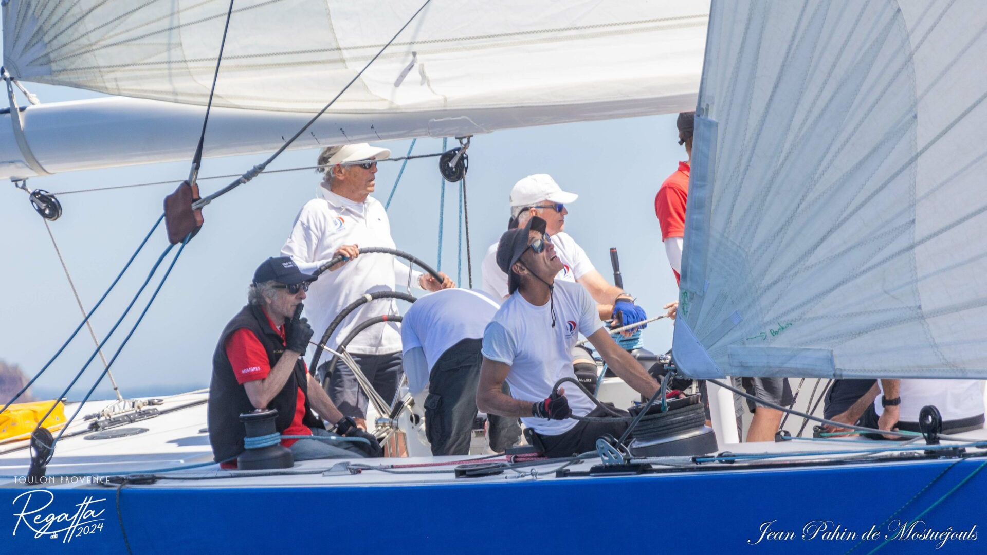 © Jean Pahin de Mostuéjouls - Toulon Provence Regatta - Un équipage de l'édition 2024 de la régate mythique.