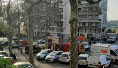 plus de 50 personnes évacuées, les pompiers sur place